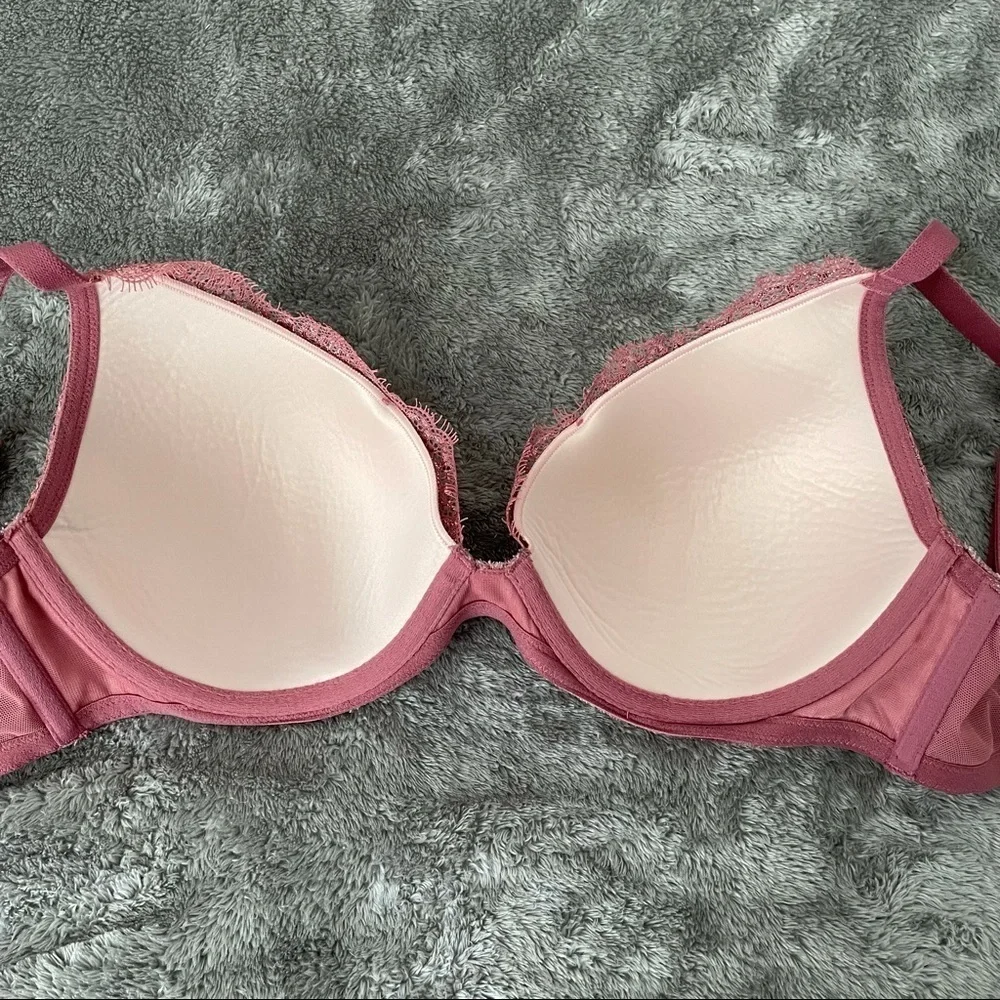 ictoria's Secret Very Sexy Pink Lace Lined Bra 32DD Shimmer Push Up Velvet